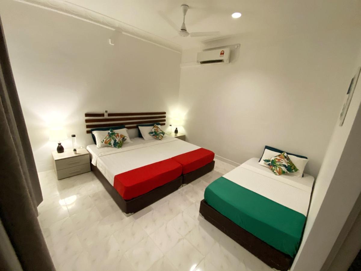 Отель Ocean Breeze Maldives Тулусду Экстерьер фото