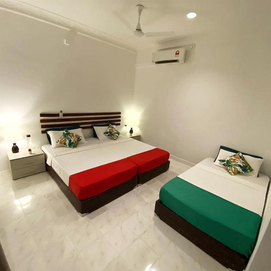 Отель Ocean Breeze Maldives Тулусду Экстерьер фото