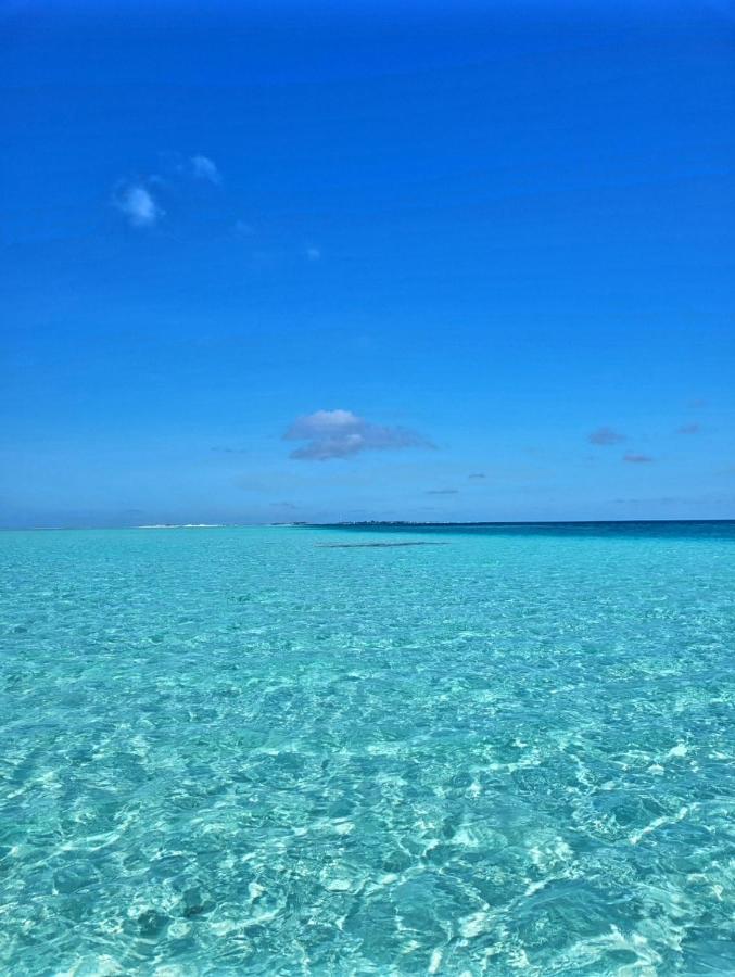 Отель Ocean Breeze Maldives Тулусду Экстерьер фото